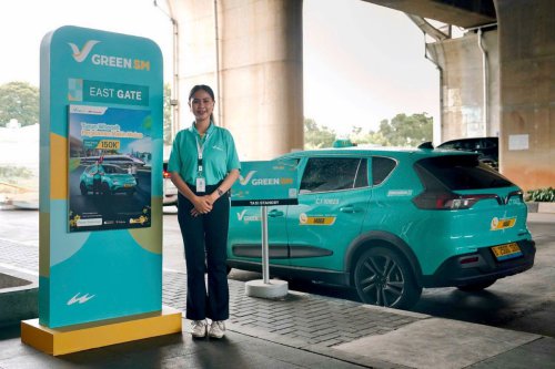 Taksi Listrik Hadir Dukung Konektivitas Stasiun Whoosh Halim