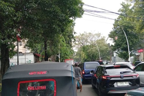 Pengemudi Mobil Matik Wajib Tahu, Pilih D atau N Saat Kondisi Macet