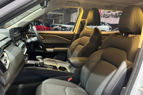 Beragam Tempat Penyimpanan pada Mitsubishi Destinator