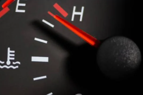 Kenapa Mobil Matik Bisa Overheat di Tanjakan? Ini Penyebabnya