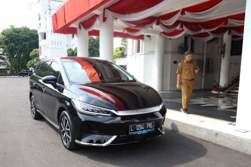 Mobil Listrik Antar-Pulau: Penyeberangan Pendek Aman, Jauh Kendala