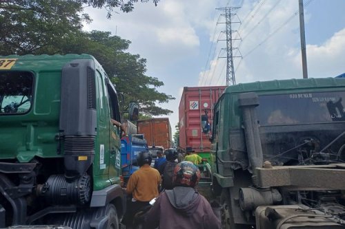 Cakung Macet karena Antrean Truk, Dishub Rekayasa Lalu Lintas