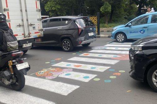 Prosedur Defensive Driving Saat Mendekati Zebra Cross Menurut Ahli