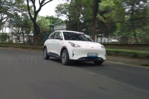Impresi Berkendara Geely EX2 Pro: Lincah, Karakter RWD Jadi Pembeda