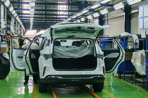 Rahasia Handal Jadi Mitra Perakitan Banyak Merek China