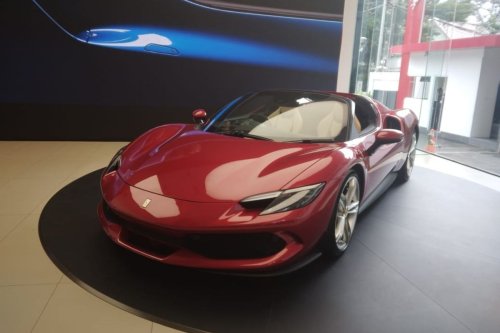 Intip Isi Garasi Lamine Yamal, dari Ferrari sampai Cupra Formentor