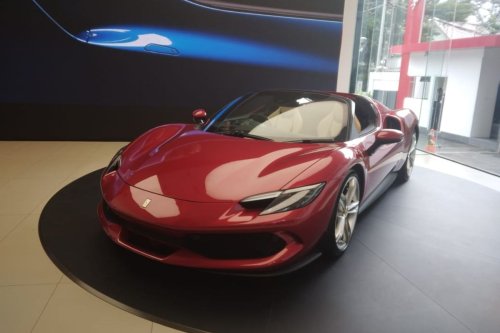 Intip Isi Garasi Lamine Yamal, dari Ferrari sampai Cupra Formentor
