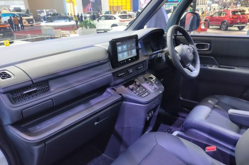Honda, Honda e, Honda Step WGN e:HEV: 100 Fitur Cerdas untuk Keluarga Modern