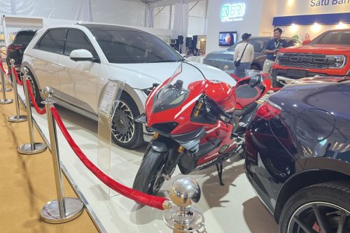 Deretan Kendaraan yang Dilelang Kejagung, Ada Rolls Rocye & McLaren