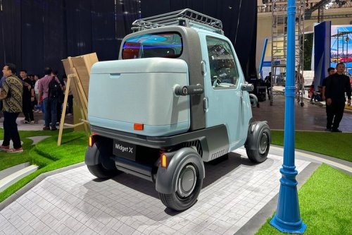 Daihatsu, Menko Airlangga Penasaran Lihat Bemo Listrik Daihatsu di GIIAS 2026