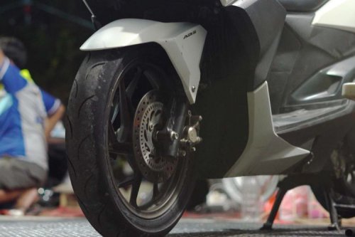 Pilihan Baru Ban Skutik 14 Inci, Bisa buat Harian dan Balap