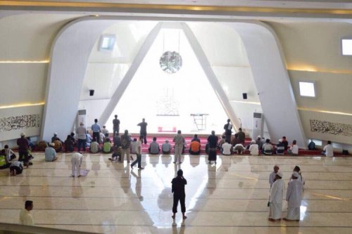 Rest Area Jalan Tol Paling Luas se-Indonesia, Simak Fasilitasnya
