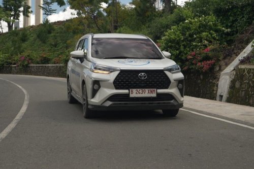 Mobil Hybrid Terlaris di Indonesia Februari 2026: Merek Jepang Dominan