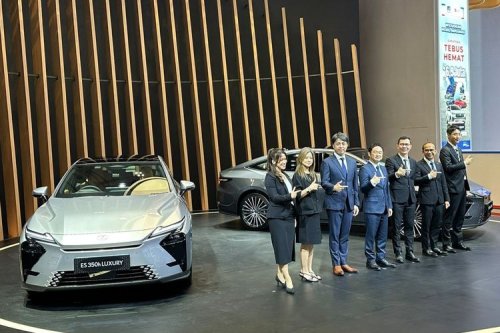 Lexus, Lexus ES, Harga Lexus ES 350h dan ES 350e di GIIAS 2026: Mulai Rp 1,2 Miliar