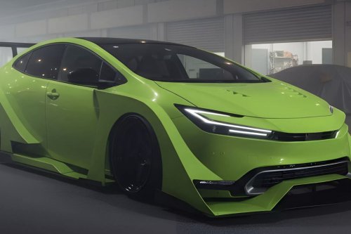 Toyota Prius Terbaru Tampil Ekstrem, Terinspirasi Gaya Samurai