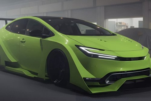 Toyota Prius Terbaru Tampil Ekstrem, Terinspirasi Gaya Samurai