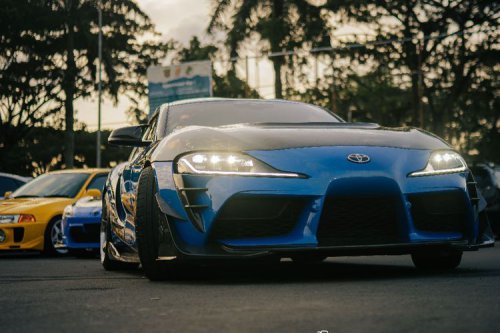 Makin Marak Mobil Pakai Lampu Silau di Jalan