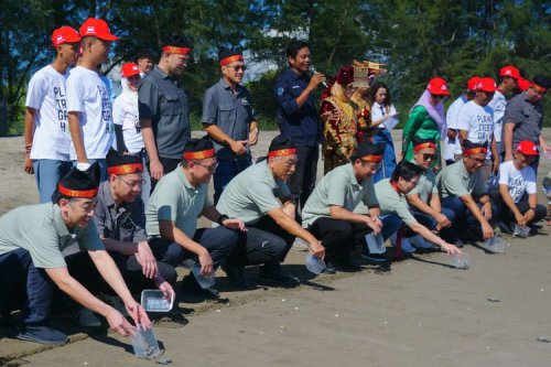 Langkah AHM Jaga Ekosistem Pesisir dan Satwa Laut