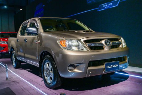 Setengah Abad Evolusi Toyota Hilux