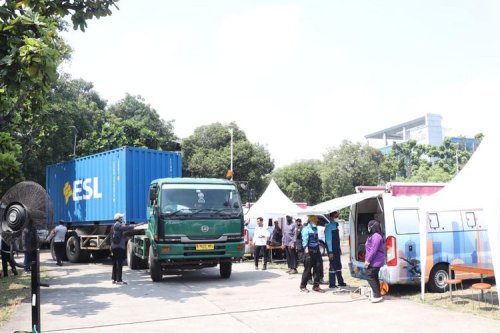 Polusi Udara Jakarta: Truk Jadi Penyumbang Terbesar