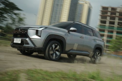 Mitsubishi, Mitsubishi Destinator, PHEV atau Turbo? Wuling Eksion Vs Mitsubishi Destinator
