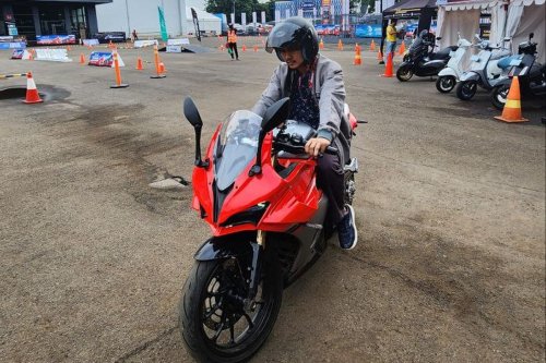 Motor Sport, Performa QJMotor SRK 250 RA AMT: Motor Sport Praktis untuk Sehari-hari