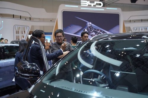 BYD, Test Drive, BYD Siapkan Area Test Drive Khusus di GIIAS 2025