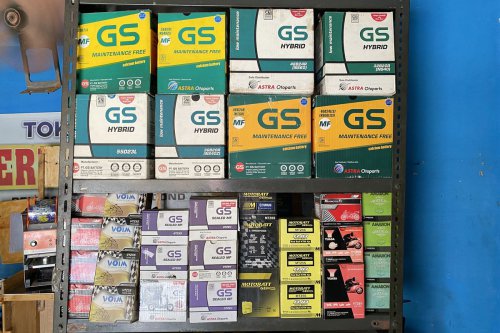 Aki Kering, Basah, dan Hybrid: Apa Bedanya?