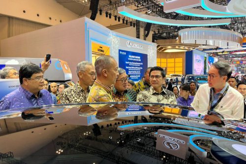 Toyota | Toyota Cerita ke Menperin Mau Garap Kendaraan Bioetanol