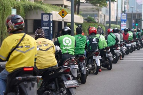 Ojek Daring: Realita dan Tantangan yang Dihadapi