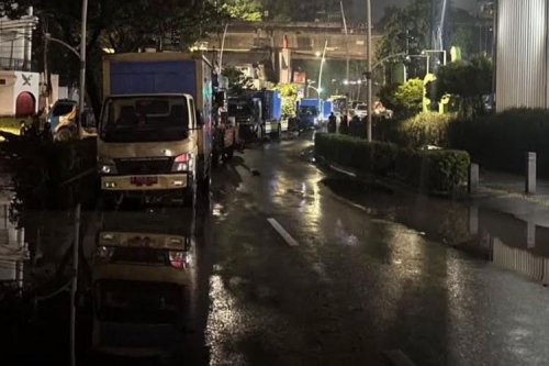 Update Banjir di Jakarta Pagi Ini; Melintas Kendaraan Bisa Mogok