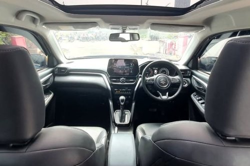 Perang SUV Ringkas: XForce HEV vs Grand Vitara, Siapa Unggul?