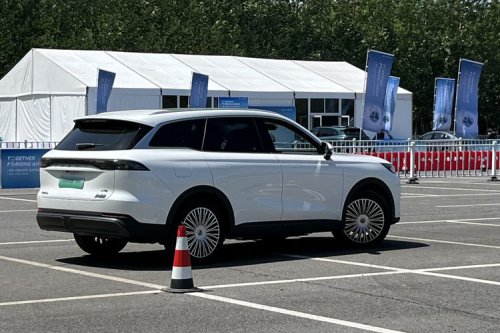 Chery Perkenalkan Tiggo Cross CSH Hybrid di GIIAS