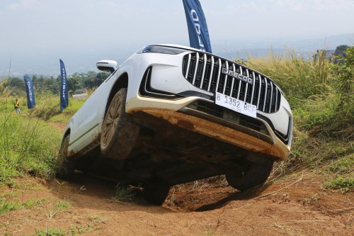 Kupas Teknologi Jaecoo J8 AWD, SUV Mewah yang Mampu Diajak Off-Road
