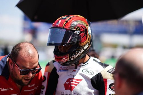 Gagal Finis, Mario Aji Terjatuh di Moto2 Thailand 2026