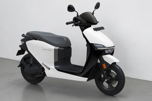 Pengguna Motor Bensin Mulai Melirik Motor Listrik?