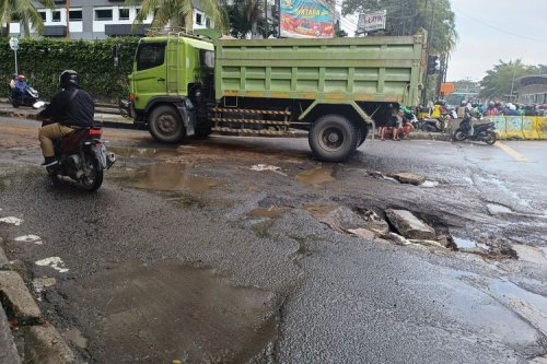 Pelek Motor Retak, Las atau Ganti Baru? Ini Penjelasan Ahli