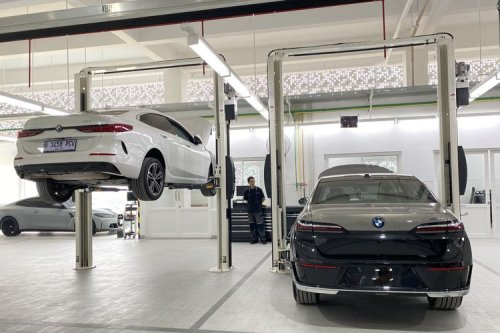 BMW, BMW Recall Ratusan Ribu Mobil Global, Indonesia Ikut Terdampak