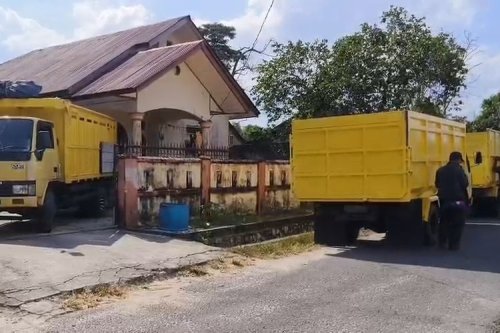Aksi Lempar Batu ke Truk Kembali Muncul