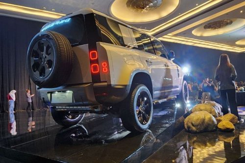 Land Rover, Rover, Land Rover Defender MY26 Meluncur, Harganya Goda Para Sultan