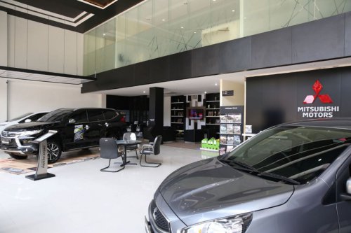 Imbas Demo di Jakarta, Diler Mobil Sesuaikan Jam Operasional