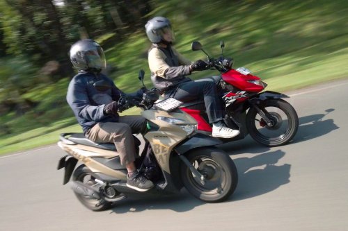 Suzuki , Honda, Suzuki Nex Crossover vs Honda BeAT Street: Skutik Petualang Terbaik