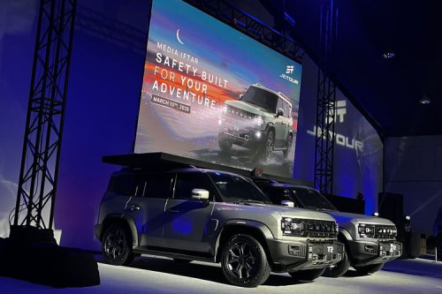 Jetour T2 Pamer Kekuatan Struktur, Topang Layar LCD 700 Kg