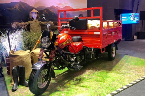 TVS Luncurkan Kendaraan Roda Tiga Armado 200, Harga mulai Rp 34 Jutaan