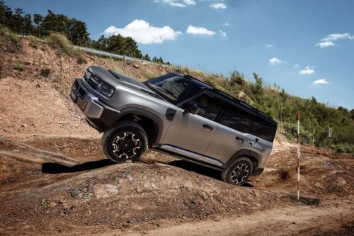 Geely, Geely Kenalkan SUV Off Road, Tenaga Tembus 1.113 Tk