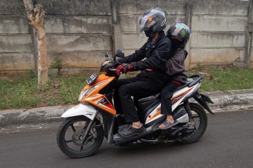 Hari Pertama Sekolah, Pengendara Diminta Antisipasi Kemacetan di Sejumlah Ruas Jalan