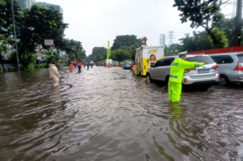 Hujan Deras dan Banjir Jakarta, Polantas Diminta Bantu Kendaraan Mogok