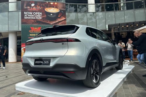 Duel SUV China, Pilih Changan Deepal S05 atau Chery Tiggo 8 CSH?