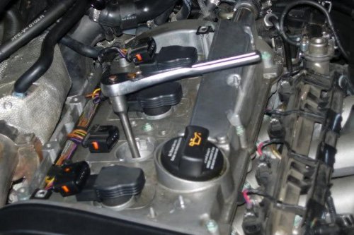 Pasang Busi Sendiri Jangan Asal, Perhatikan Tiga Hal Ini