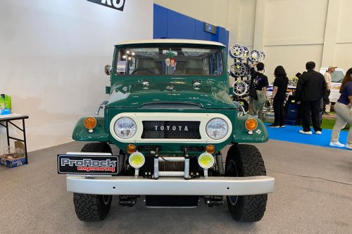 Restomod Land Cruiser FJ45: Mulus, Klasik, Tenaga Buas 6000 cc